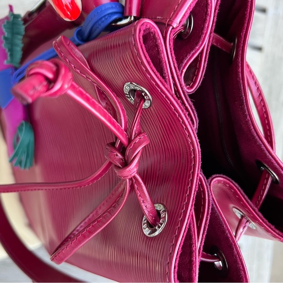 Louis Vuitton Epi Leather Noé MM , 2013 collection- great condition raspberry - Picture 14 of 16